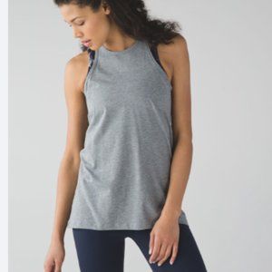 Lululemon Trapeze Twist Tank in Heather Gray